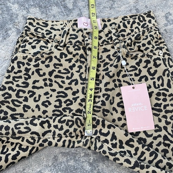 NWT Revice Uptown On The Spot Leopard Animal Print Jeans High Rise Sz 24 - Picture 10 of 15